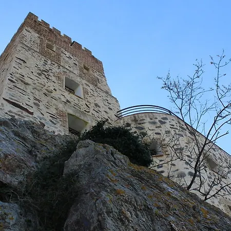 Castello Malicas فندق