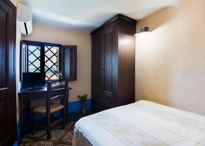 Castello Malicas Hotell