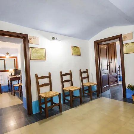 Castello Malicas Hotel 2*