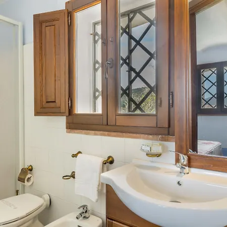 Castello Malicas Hotel