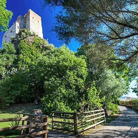 Hotel Castello Malicas 2*