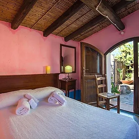 Castello Malicas Hotel 2*