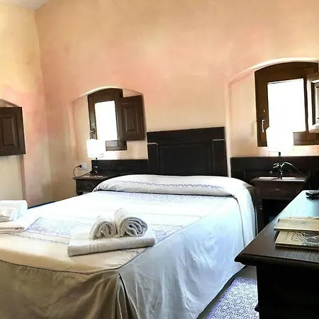Castello Malicas Hotel 2*