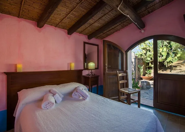 Castello Malicas Hotel 2*