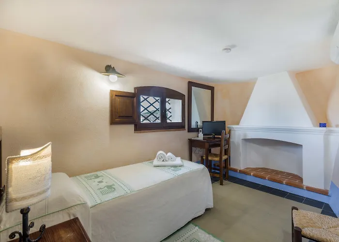 Отель Castello Malicas