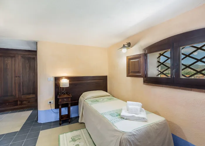 Отель Castello Malicas