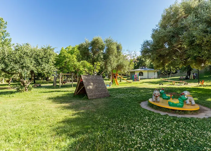 Castello Malicas Отель