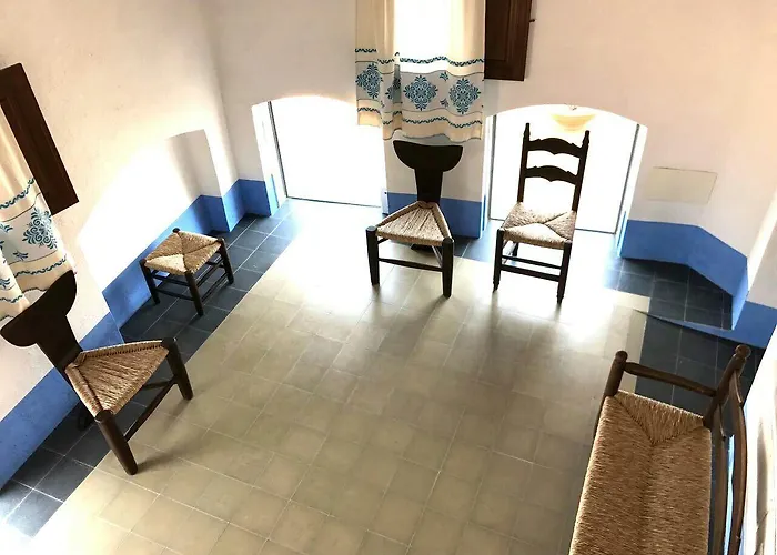 Отель Castello Malicas 2*