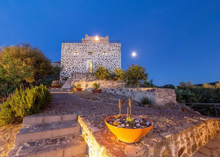 Castello Malicas Отель 2*