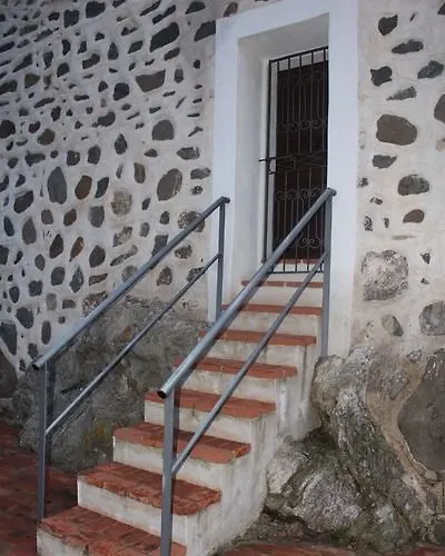 Отель Castello Malicas